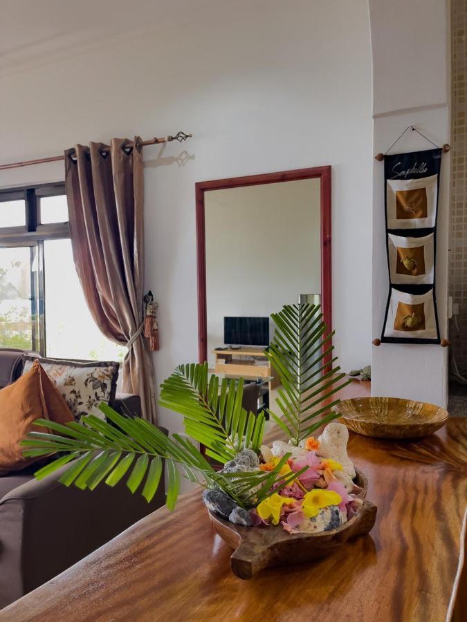 Jardin Marron Apartment Baie Sainte Anne Luaran gambar