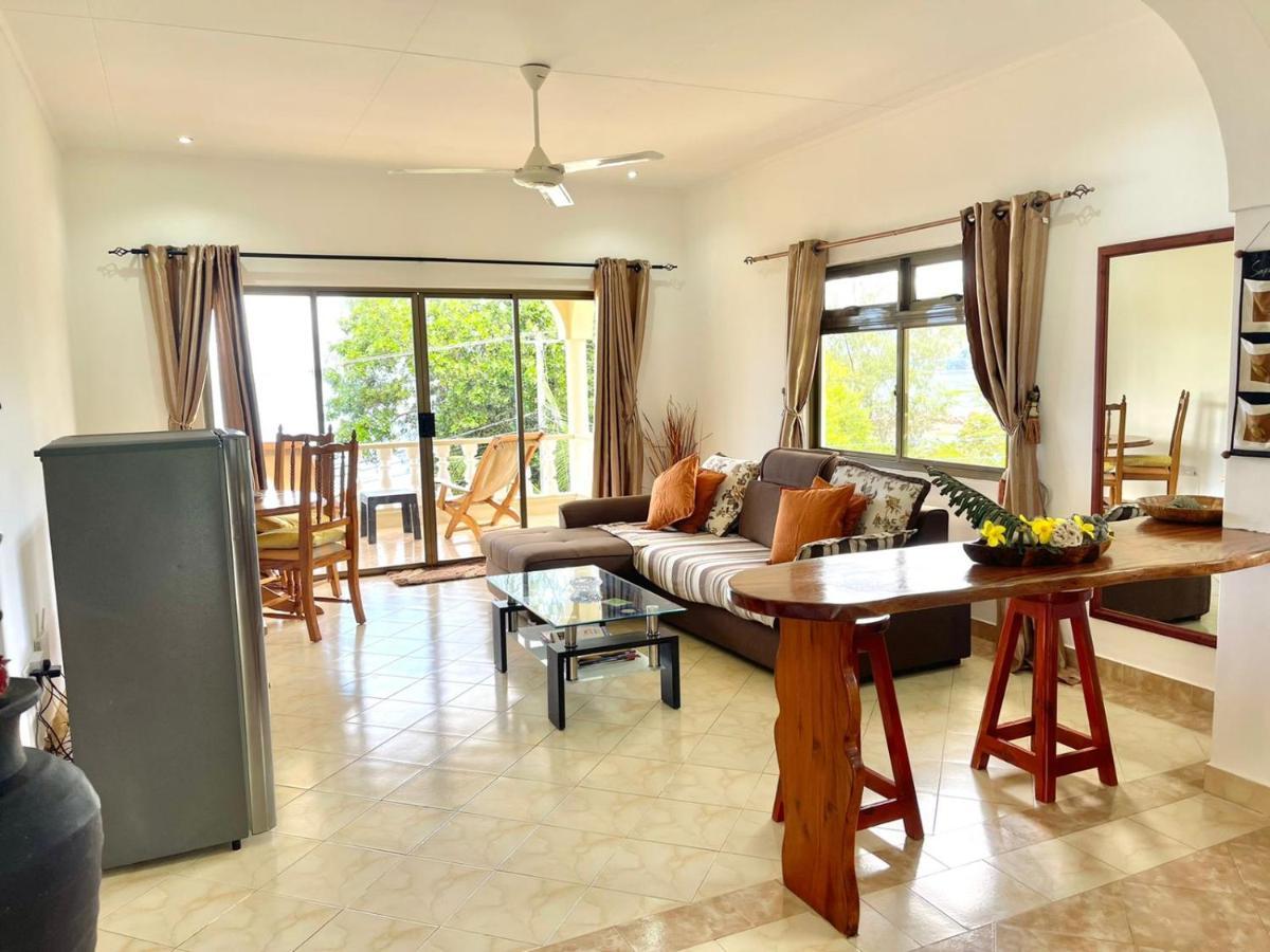 Jardin Marron Apartment Baie Sainte Anne Luaran gambar