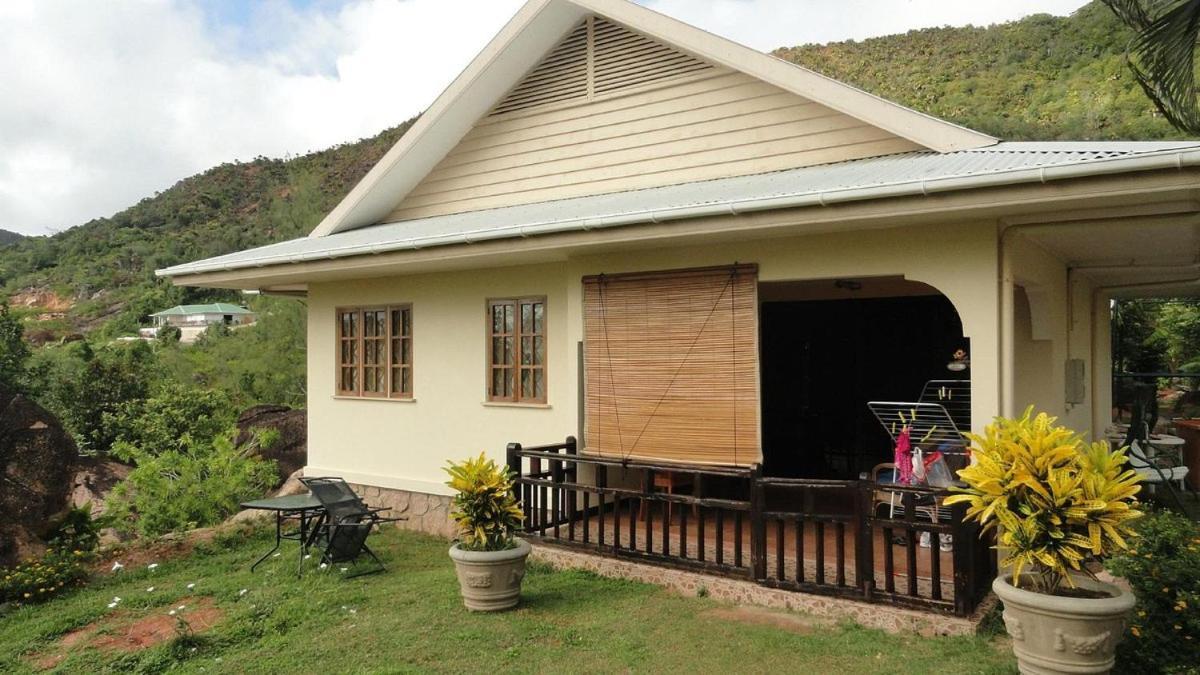 Jardin Marron Apartment Baie Sainte Anne Luaran gambar