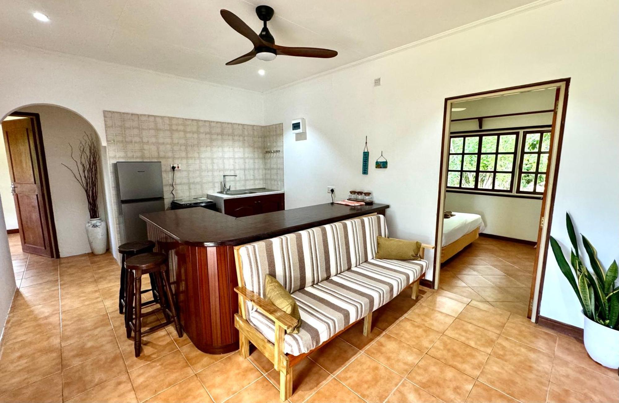 Jardin Marron Apartment Baie Sainte Anne Luaran gambar