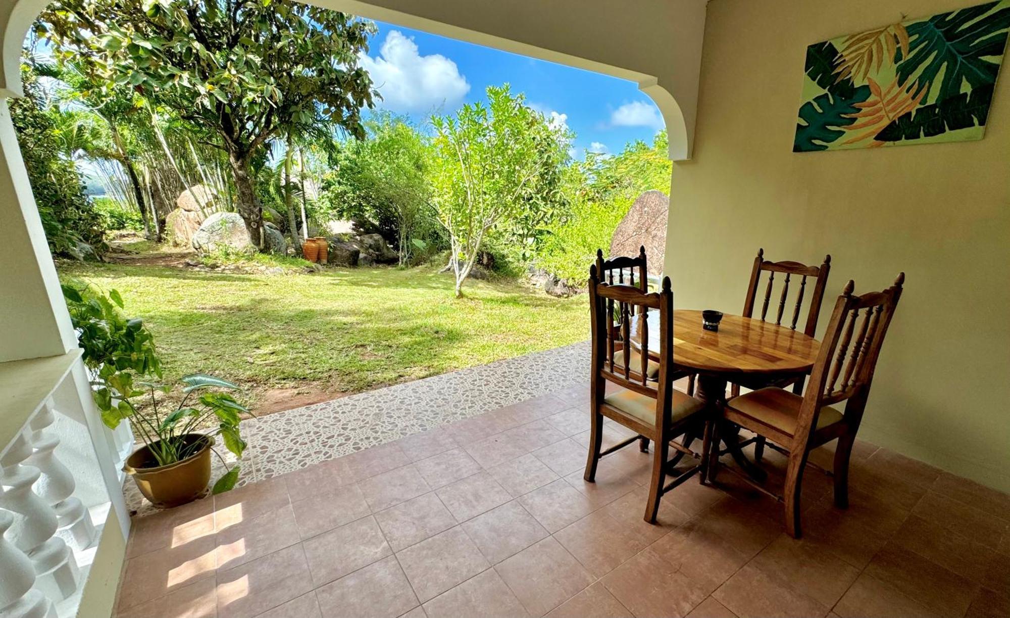 Jardin Marron Apartment Baie Sainte Anne Luaran gambar