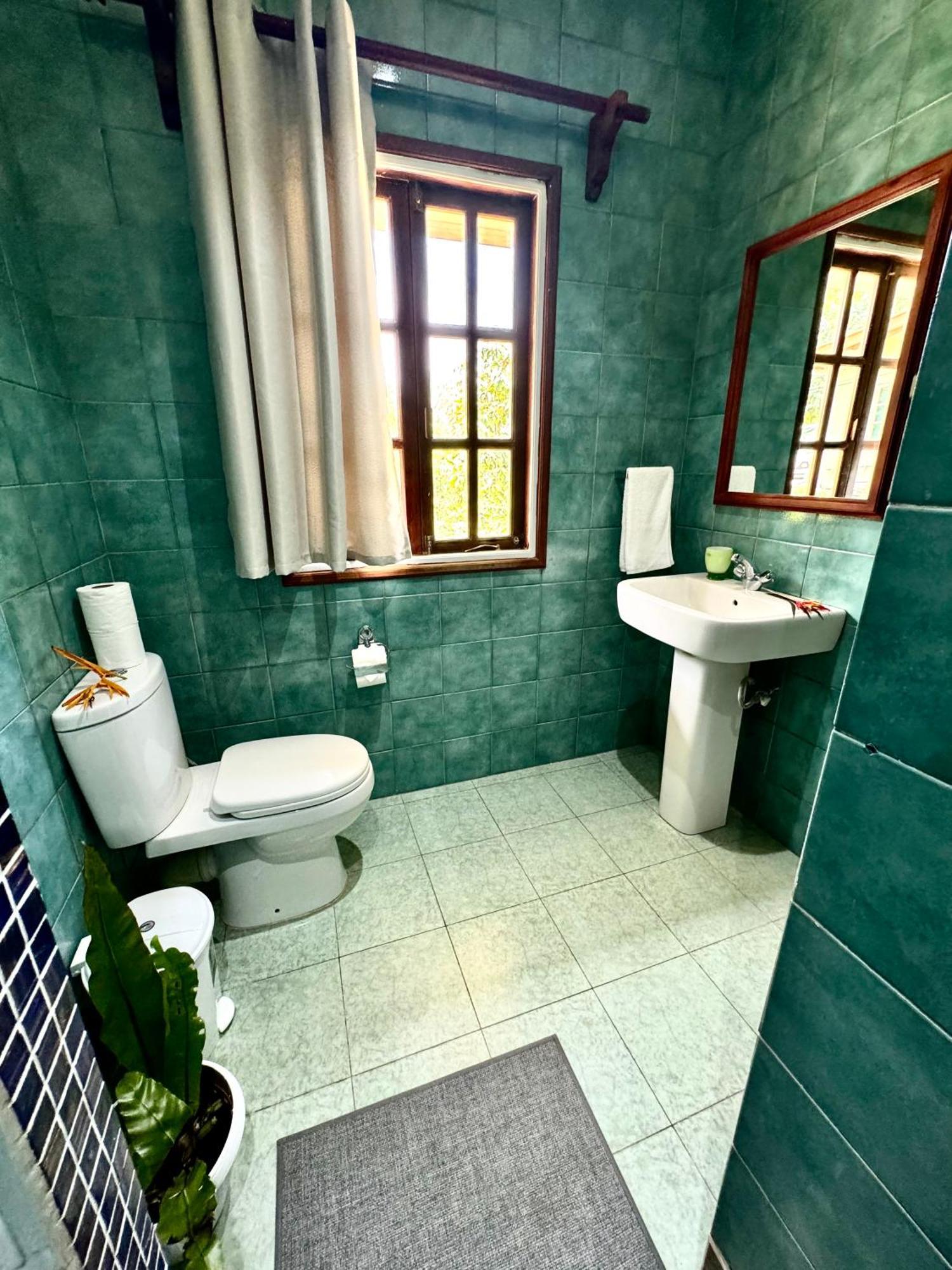 Jardin Marron Apartment Baie Sainte Anne Luaran gambar